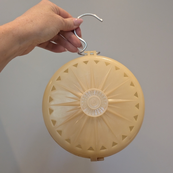 Vintage Cream Hanging Storage Container - Picture 7 of 7